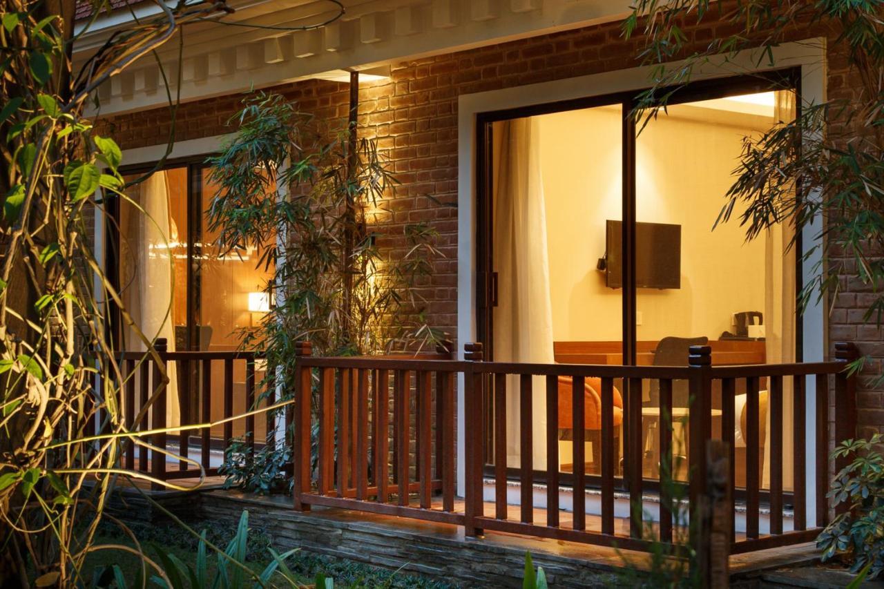Hotel Thrive, A Tropical Courtyard Catmandu Exterior foto