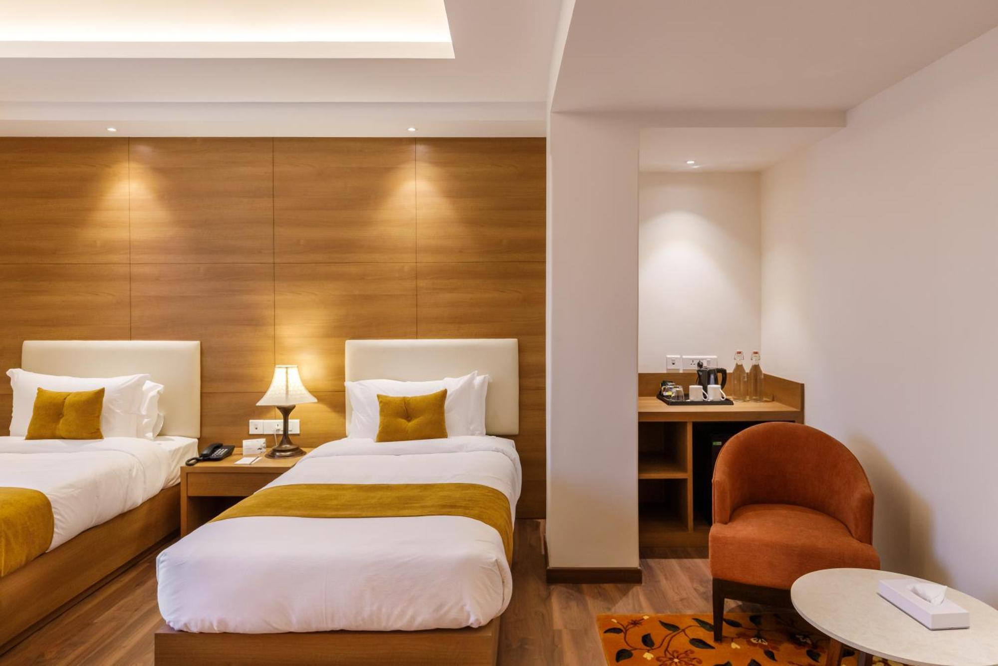 Hotel Thrive, A Tropical Courtyard Catmandu Quarto foto